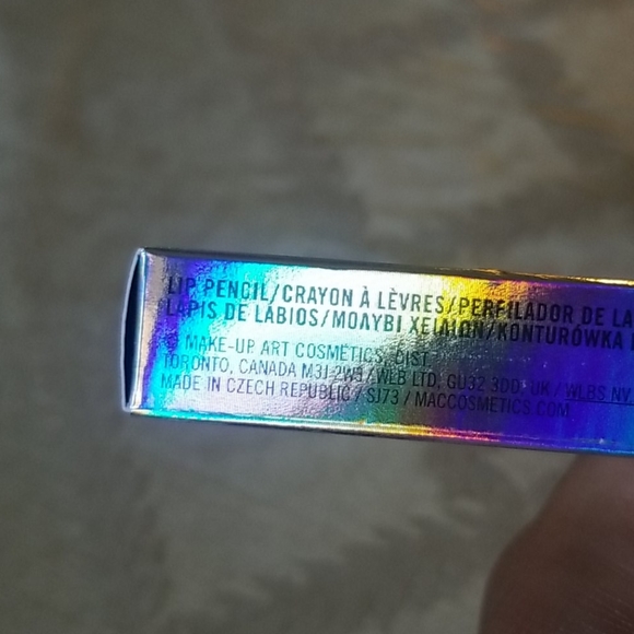 MAC SELENA "ENTRE A MI MUNDO" LIP LINER/PENCIL - Picture 6 of 6